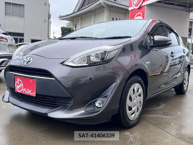Toyota AQUA 2018-05 325944-0