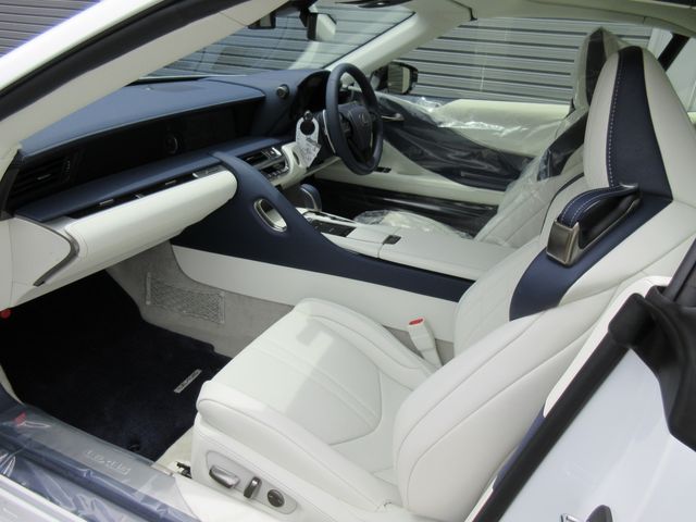 Lexus LC 2023-04 3370-1