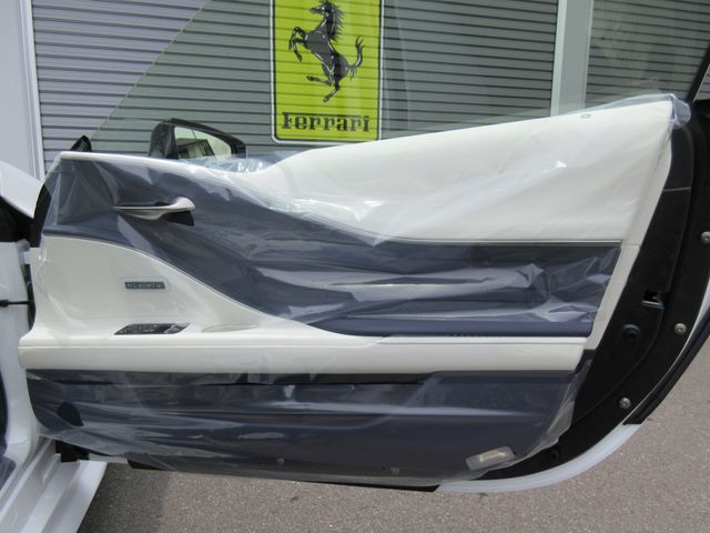 Lexus LC 2023-04 3370-22