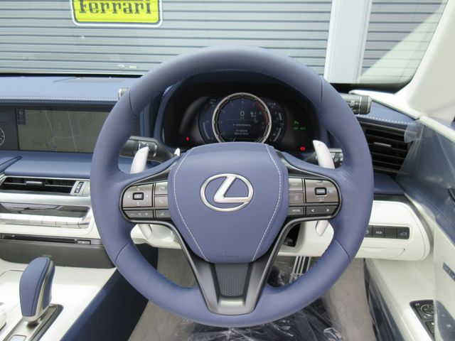 Lexus LC 2023-04 3370-15