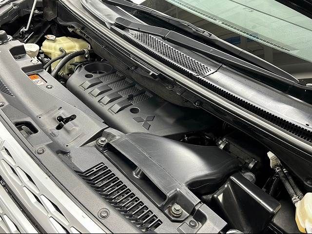 Mitsubishi DELICA D5 2019-03 180616-17
