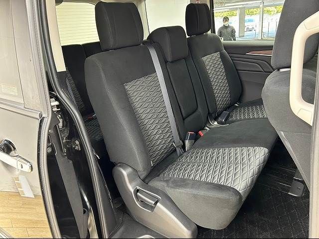 Mitsubishi DELICA D5 2019-03 180616-11