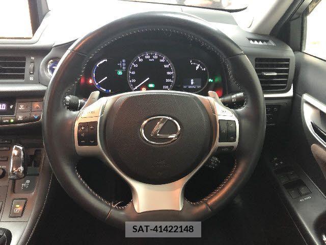 Lexus CT 2011-10 276444-10