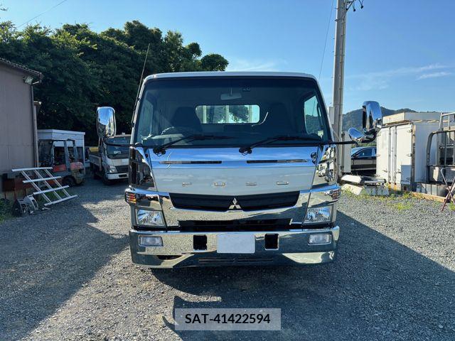 Mitsubishi CANTER 2017-03 302627-2