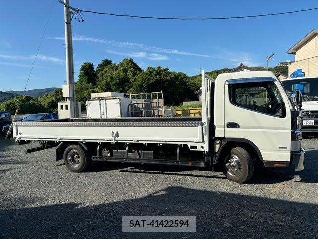 Mitsubishi CANTER 2017-03 302627-4