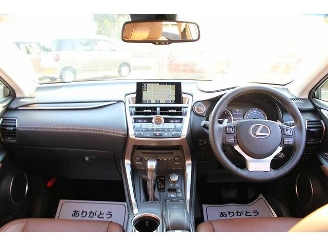 Lexus NX 2014-08 8290-15