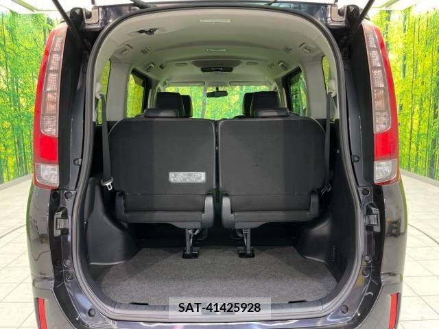 Toyota ESQUIRE 2015-04 268494-10