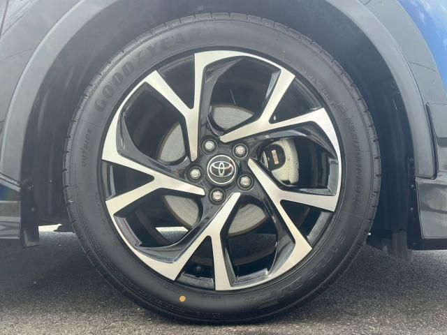 Toyota C-HR 2018-07 195573-27
