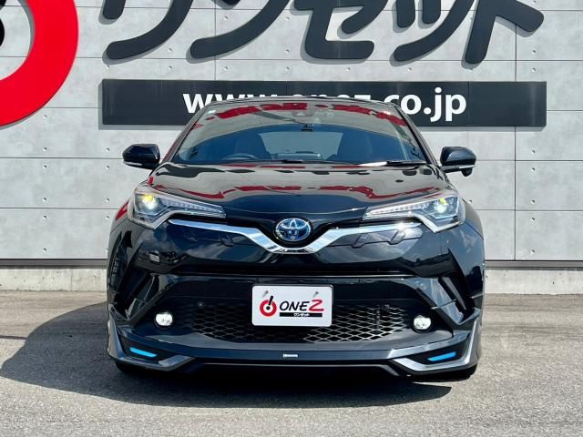 Toyota C-HR 2018-07 195573-1