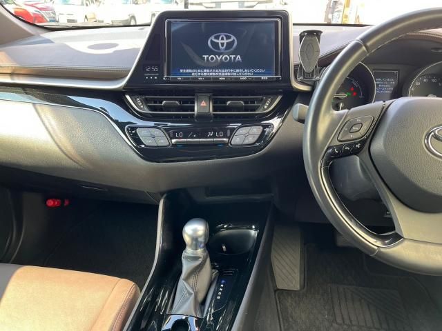 Toyota C-HR 2018-07 195573-9