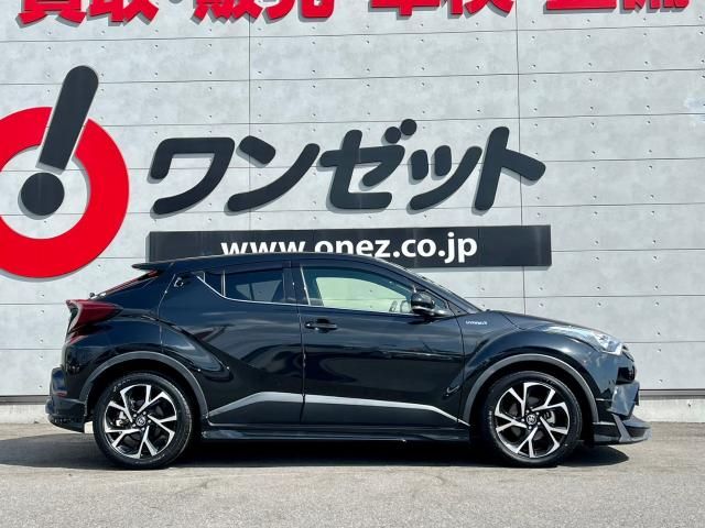Toyota C-HR 2018-07 195573-4