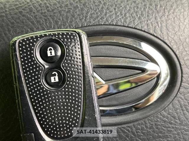 Daihatsu MOVE CONTE 2016-08 335128-4