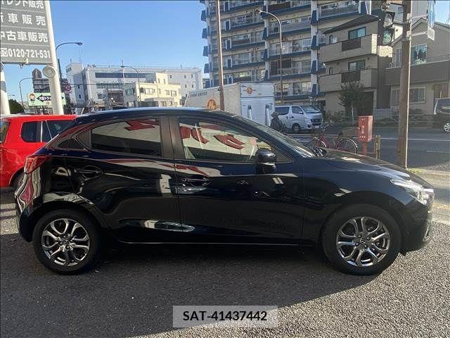 Mazda DEMIO 2019-05 204105-7