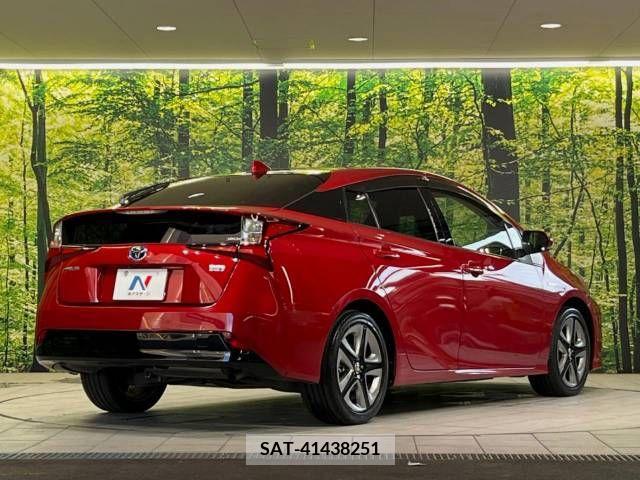 Toyota PRIUS 2019-12 349035-17
