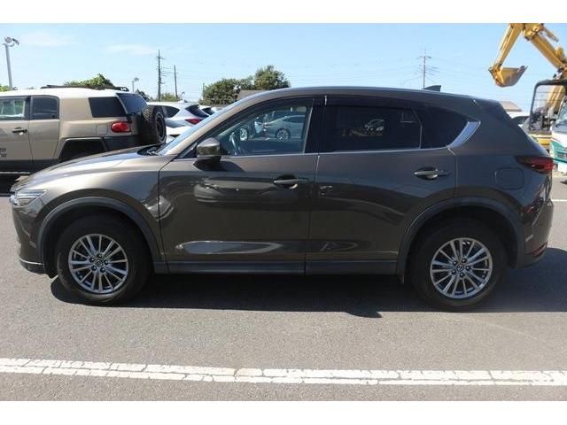 Mazda CX-5 2017-03 19647-4