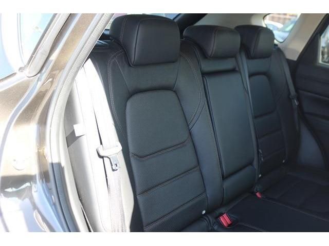 Mazda CX-5 2017-03 19647-10