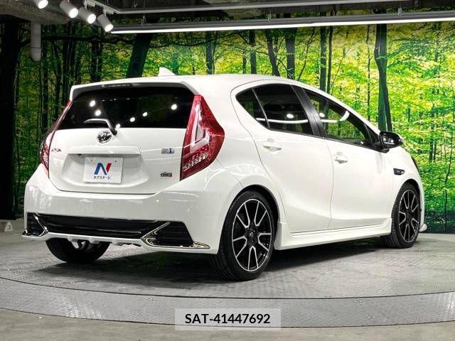 Toyota AQUA 2015-04 260188-17