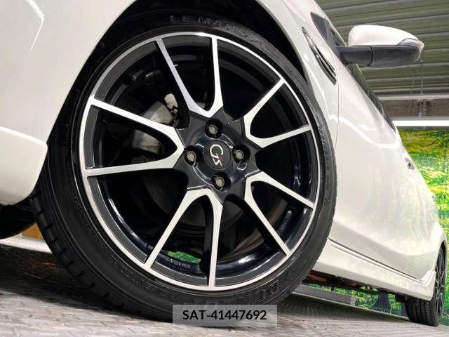 Toyota AQUA 2015-04 260188-13