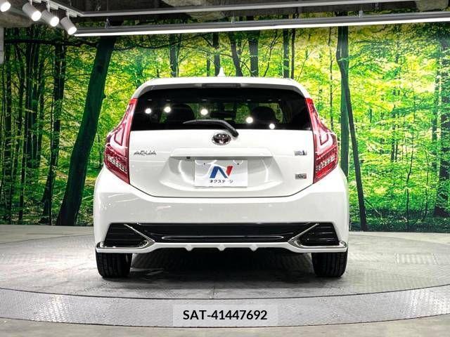 Toyota AQUA 2015-04 260188-15