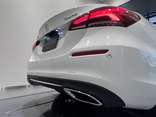 Mercedes Benz A-CLASS 2020-03 12211-19