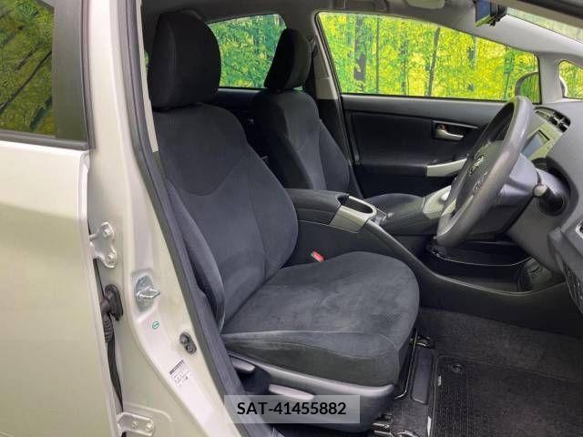 Toyota PRIUS 2014-03 282305-8