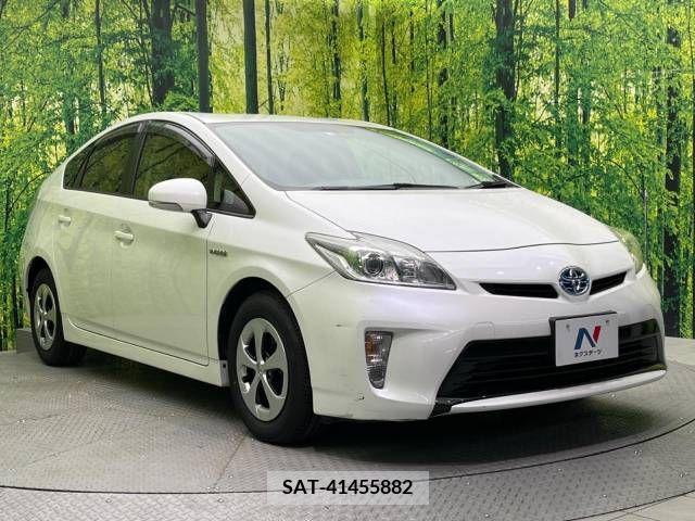 Toyota PRIUS 2014-03 282305-16