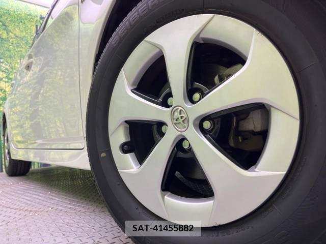 Toyota PRIUS 2014-03 282305-13