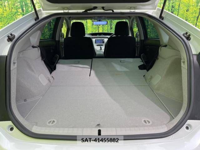 Toyota PRIUS 2014-03 282305-10