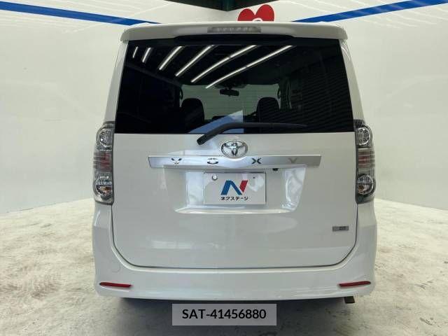 Toyota VOXY 2009-08 321321-16