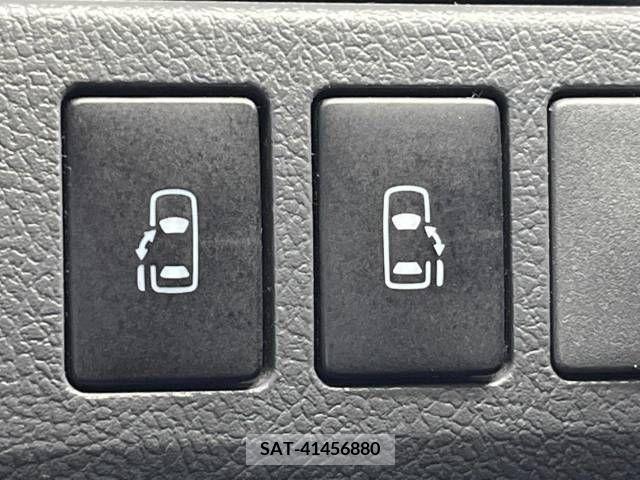 Toyota VOXY 2009-08 321321-4