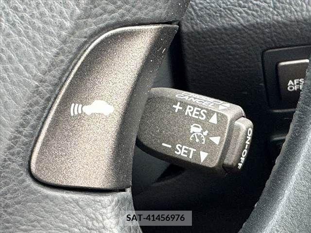 Lexus LS 2010-11 388366-6