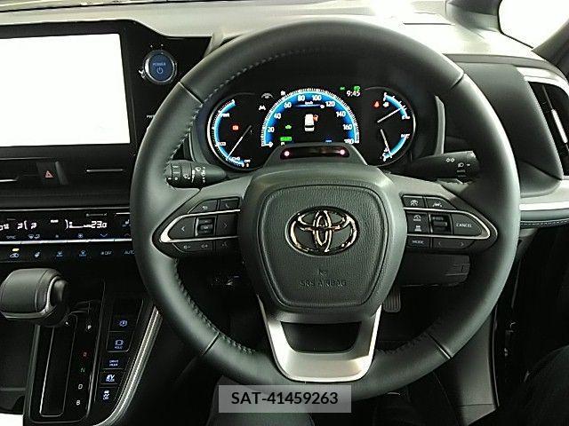 Toyota VOXY 2022-11 326510-7