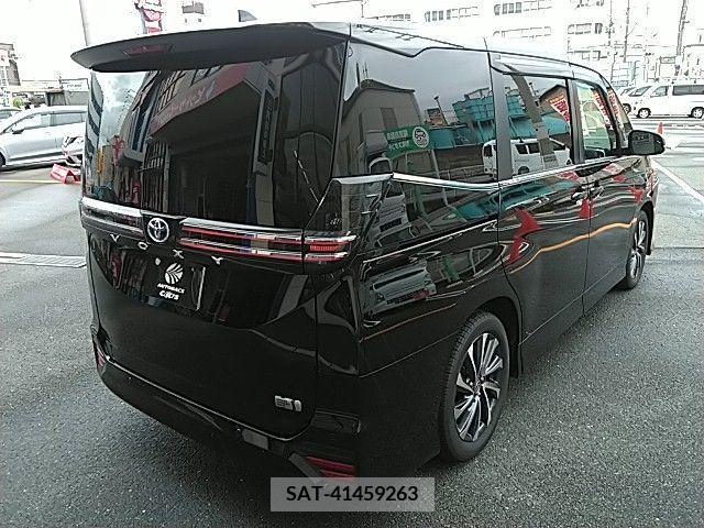 Toyota VOXY 2022-11 326510-2
