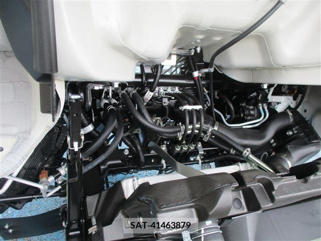 Mitsubishi CANTER 2023-04 206400-8