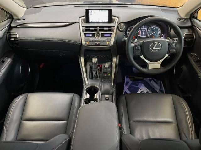 Lexus NX 2014-08 184982-1