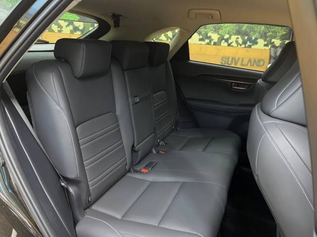 Lexus NX 2014-08 184982-11