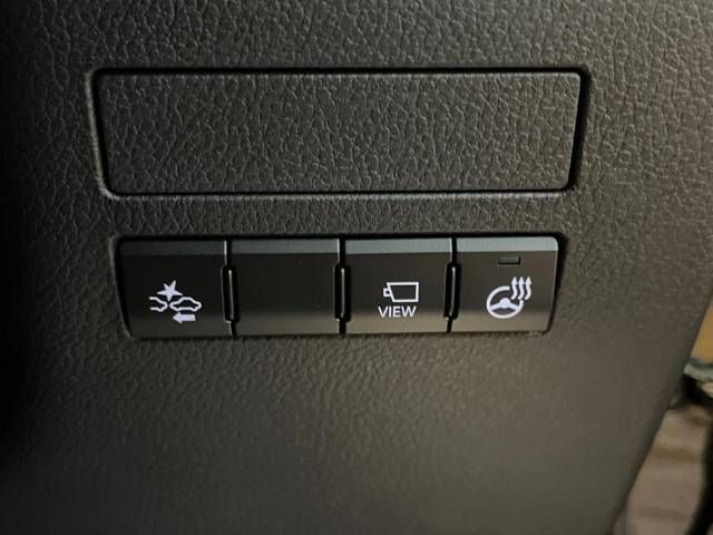Lexus NX 2014-08 184982-6