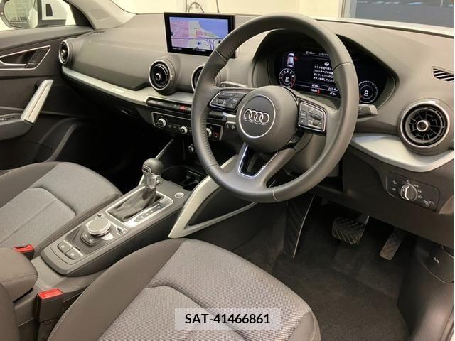 Audi Q2 2019-08 220497-7