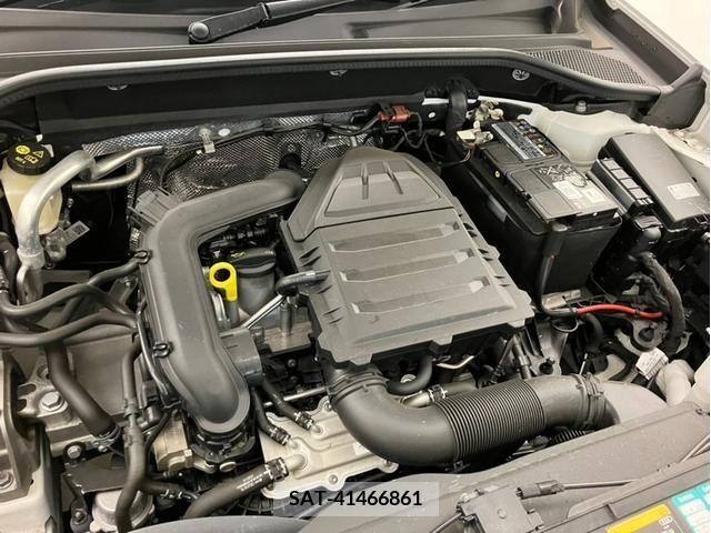 Audi Q2 2019-08 220497-17