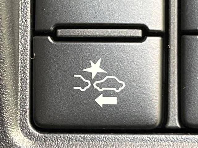 Toyota VOXY 2018-09 8759-6