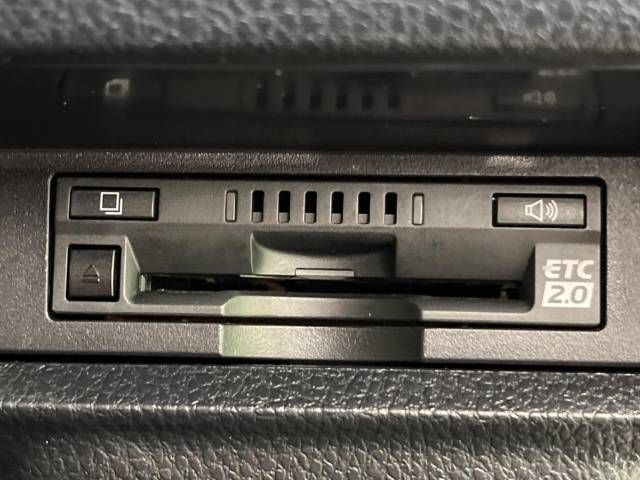 Toyota VOXY 2018-09 8759-7