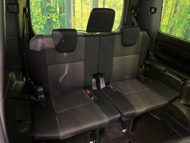 Toyota VOXY 2018-09 8759-10