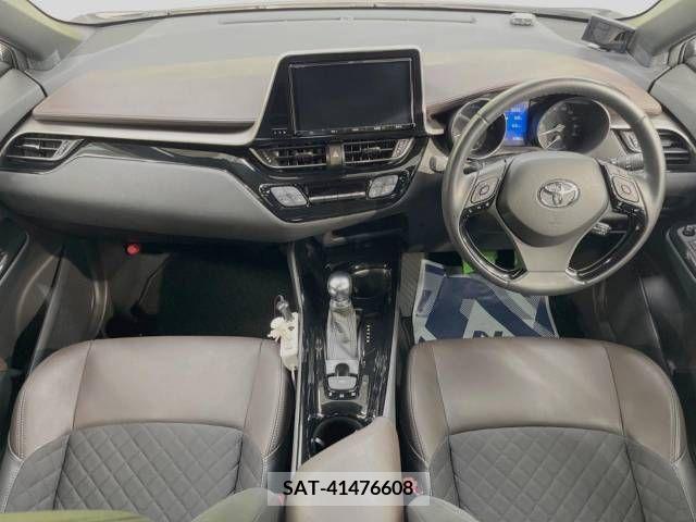 Toyota C-HR 2017-05 295029-1