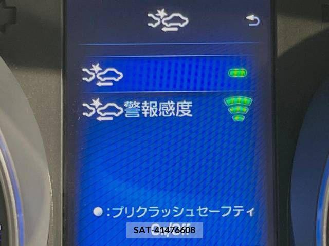 Toyota C-HR 2017-05 295029-3