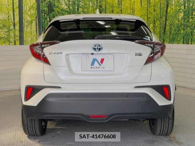 Toyota C-HR 2017-05 295029-15