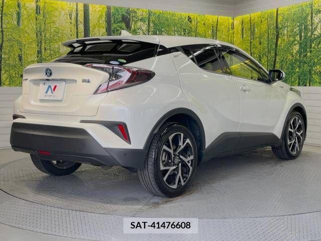 Toyota C-HR 2017-05 295029-17