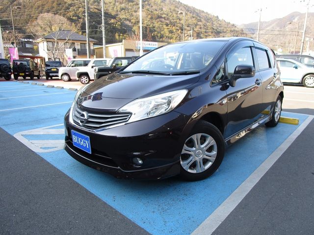 Nissan NOTE 2013-05 1973-0