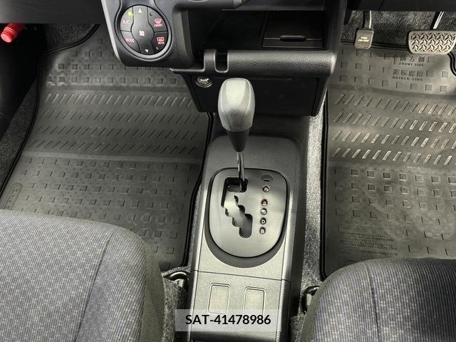 Toyota PROBOX VAN 2023-01 298258-14