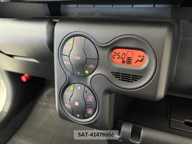 Toyota PROBOX VAN 2023-01 298258-12