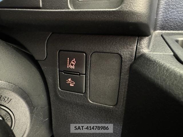 Toyota PROBOX VAN 2023-01 298258-10
